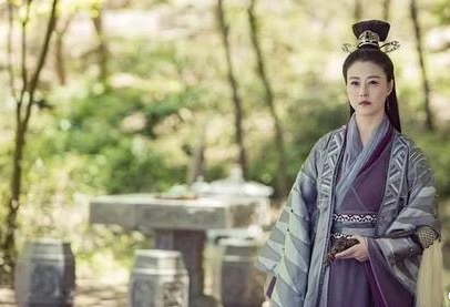 新版《倚天屠龙记》灭绝师太是她 长大之后我便成了你