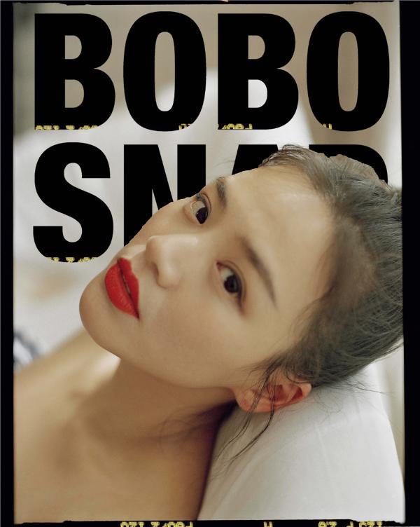 马思纯最新时尚大片曝光锁骨配红唇神秘撩人