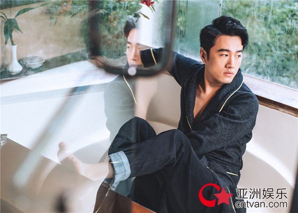 《脱身》朱刚日尧演技炸裂 自来水送“唐医生”上热搜