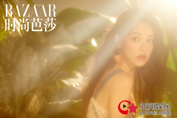 黄一琳夏日写真曝光 清新灵动元气满满