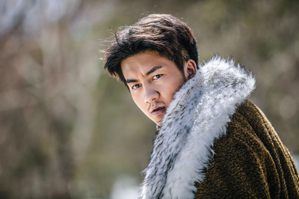 康磊《爱国者》身份反转重新上线再遇主角颜红光