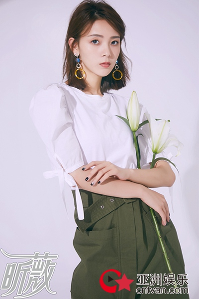 陈瑶夏日花语大片 清新脱俗纯真雅致美丽无双