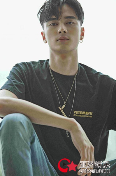 高旻睿最新写真大片曝光 太阳系少年成长进行时