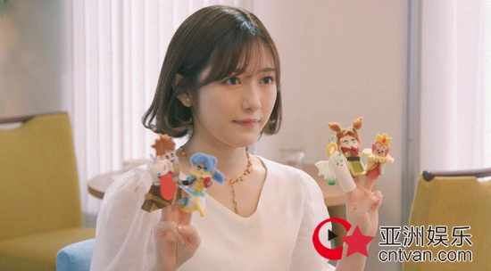 女团百花齐放？这位吃“可爱”长大的小姐姐才是真正的“大BOSS”