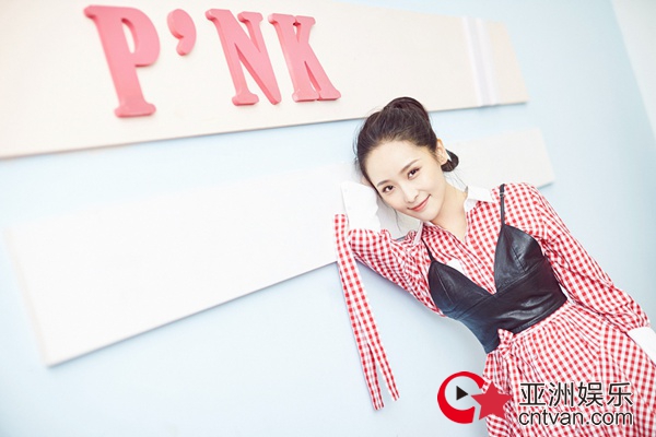 李曼生日写真曝光  俏皮灵动演绎初夏Pink Girl - 风声 - 亚洲娱乐网-传递时尚娱乐生活新资讯