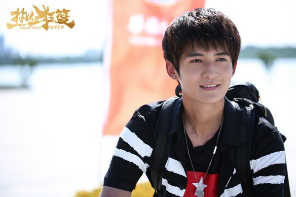佟梦实《热血狂篮》化身天才球手球技惊人成“团宠”