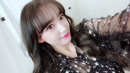 程潇妈妈程是谁？程潇妈妈气质出众家庭条件如何？