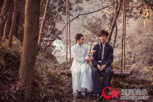 黄毅包揽大热剧男主少年时代 《全职高手》《南烟斋笔录》齐曝六一新剧照