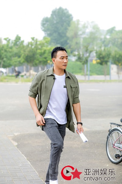 胡军《青春同学会》火热上线  上演青葱岁月回忆杀