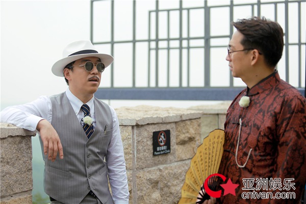 黄渤“承包”周末档综艺 主持、综艺、演技皆是“一出好戏”