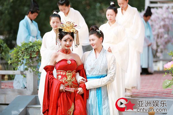 马梦乔《素手遮天》强势上线   为爱博弈身陷感情阴谋