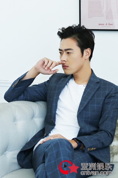 “陈树湘”戏里戏外形象反差大 张桐的生活照简直嫩出水