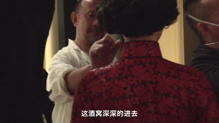《邪不压正》姜文片场上演魅惑瑜伽，比女神许晴更懂女人！