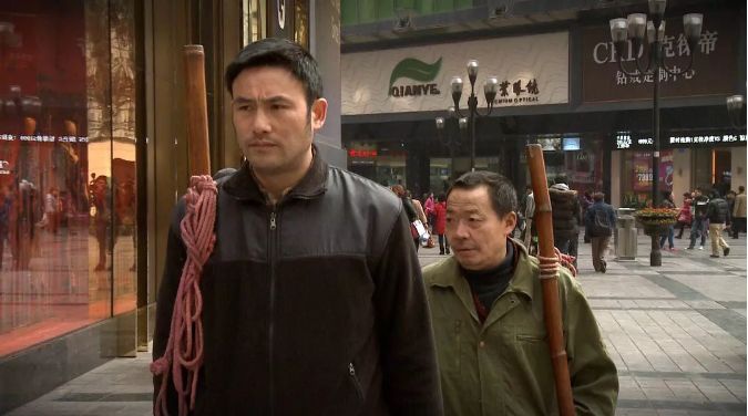 《最后的棒棒》郑州首映 平凡的人最感动