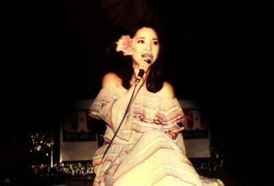 让成龙心碎的一代传奇歌星，她是所有华人的痛！
