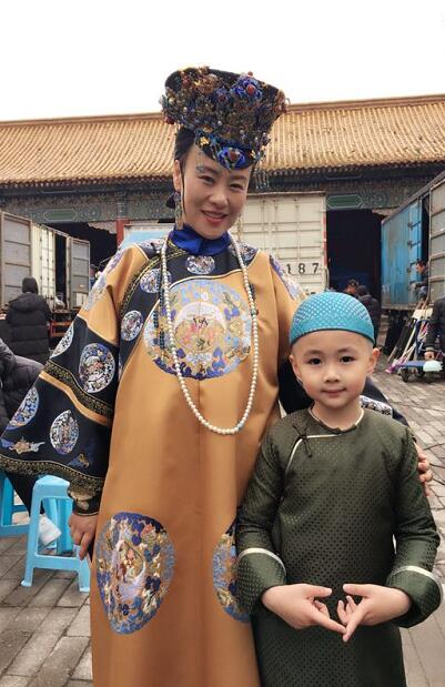 《如懿传》六阿哥永瑢上线 池徐轩哲乖萌出镜