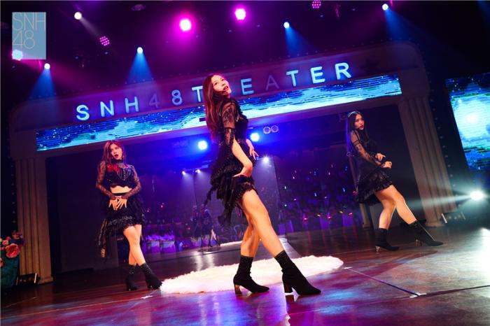 SNH48 TEAM FT《双面偶像》首演 递交成长蜕变答卷