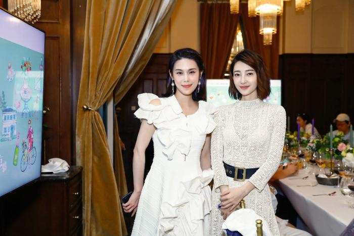 韩丹彤出席费加罗晚宴 白色裙装诠释时尚仙度