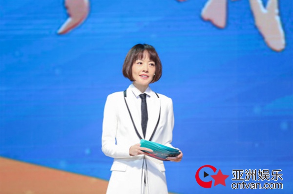 陈鲁豫出席“四十年，我们记录中国”国际短片电影展，重温年代记忆和味道