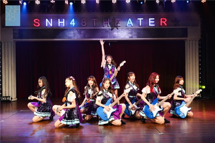 SNH48 TEAM FT《双面偶像》首演 递交成长蜕变答卷