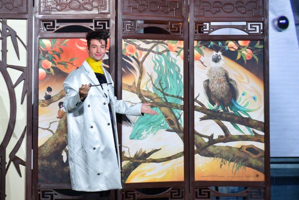《神奇动物：格林德沃之罪》中国首映礼四大主演现身华美 中国风海报现场点睛片段点映引爆粉丝激情