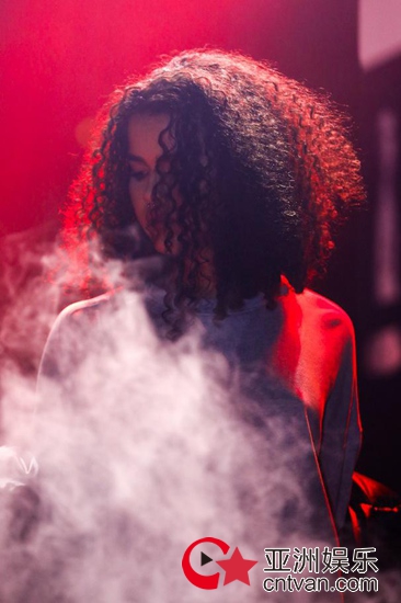 硬汉穿搭指南图鉴||胡军JUNbyYOU X寺库沉浸新品发布