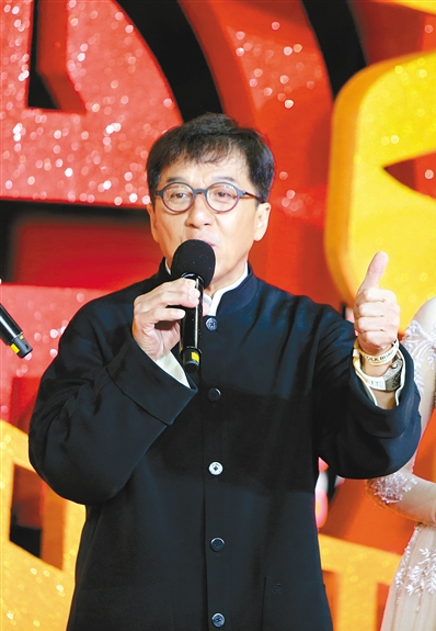 成龙、黄晓明、刘晓庆等出席第五届丝绸之路国际电影节闭幕式暨颁奖典礼