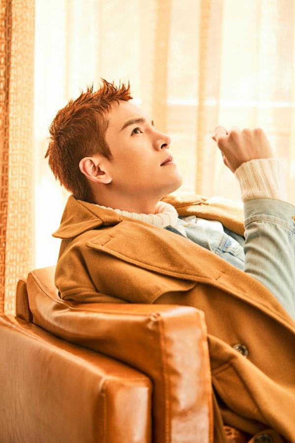 经超冬日写真凌云彻时空穿越 温暖诠释治愈系大男孩