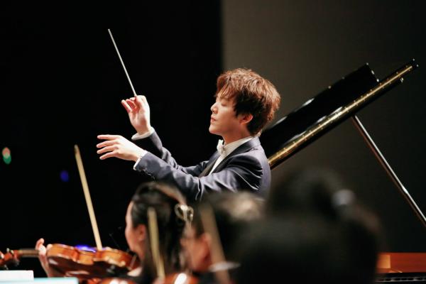李云迪“云指肖邦”拉开南京、重庆新年序曲 不忘初心重启全新征程