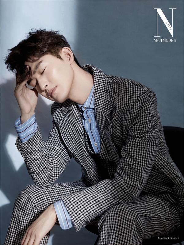 最帅正装照大赛登热搜 张翰多套西装造型获热议