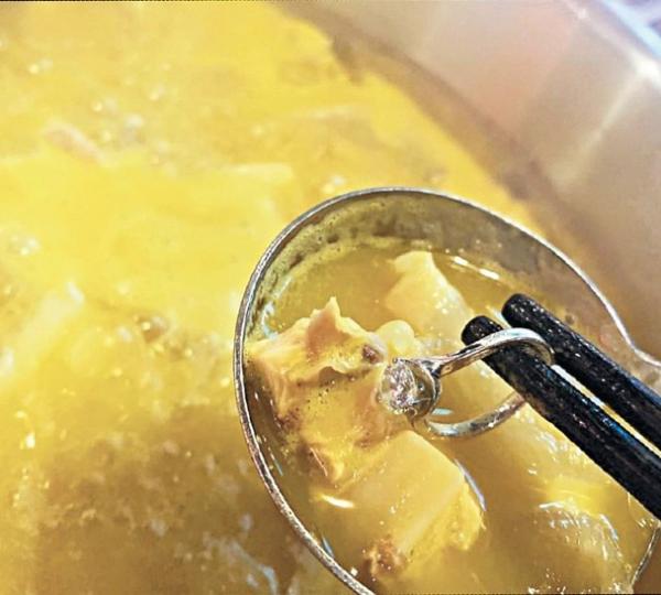 曝尹子维炮制钻石火锅成功求婚徐冬冬？