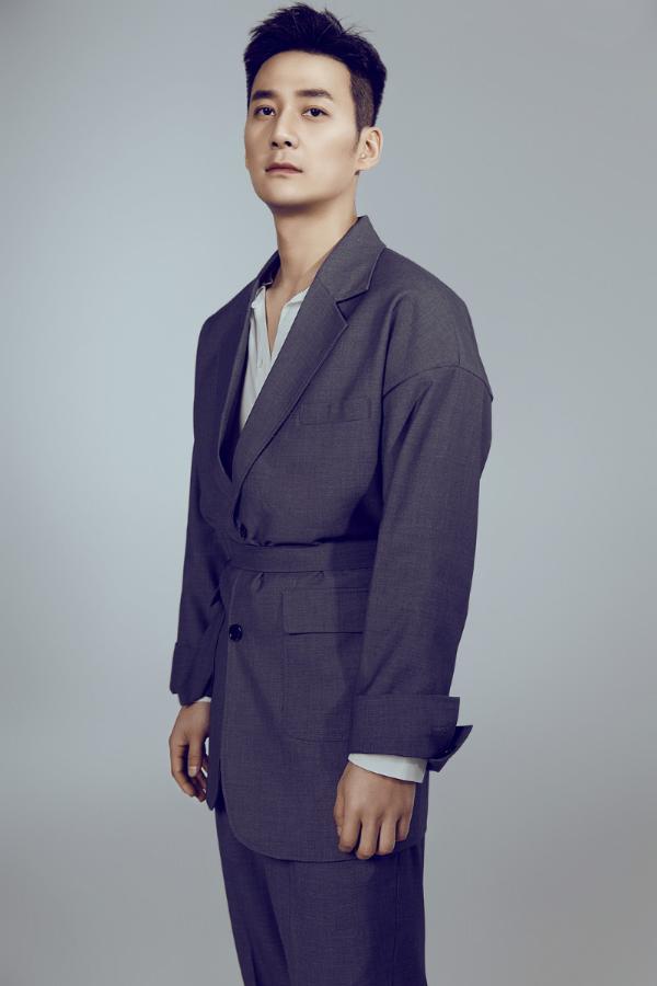 张陆慵懒主题写 《爱拼才会赢》2019年央视呈现