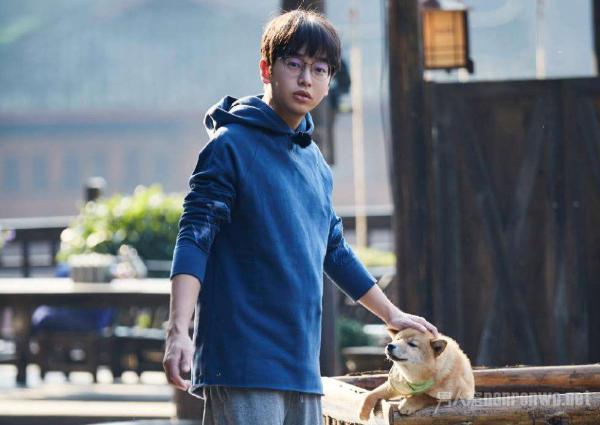 向往的生活第三季播出 胖成球彭昱畅还想接吻戏吗？