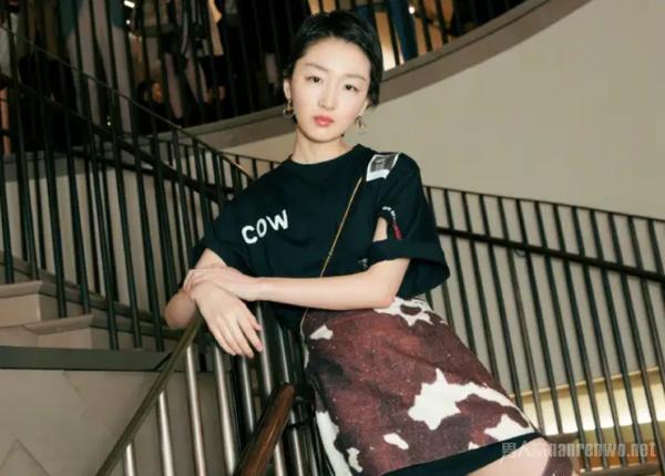 周冬雨被调侃长得像臧狐 适合演妲己 亲自回应很周冬雨