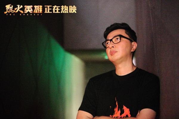 《烈火英雄》上座率攀升第一 各地掀起慰问消防员热潮