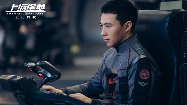 《上海堡垒》今日上映！曝制作特辑 六大看点揭秘“首部国产科幻战争电影”