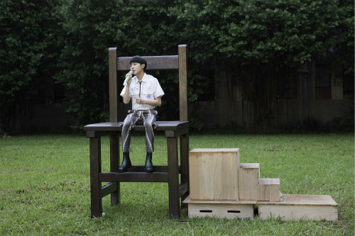 专辑同名单曲《太空人》发行日吴青峰重返母校开唱