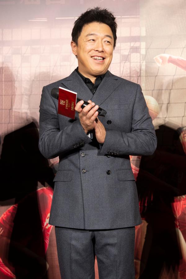 《夺冠》首映：巩俐透露最难的是第一场“中美大战”