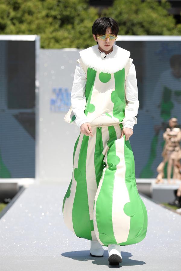 《奔跑吧》双网收视第一创新高 重塑时尚理念 传承非遗文化