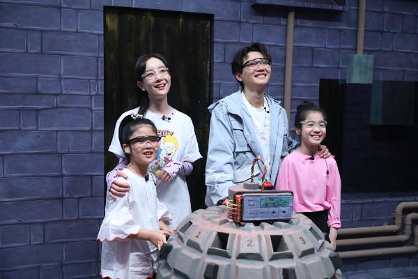 端午小长假《疯狂的麦咭7》轻松解压 孟鹤堂周九良石板跳《yes!ok》
