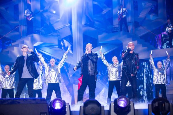 平安亮相湖南卫视618超拼夜 《Super Star》唱出最潮复古风