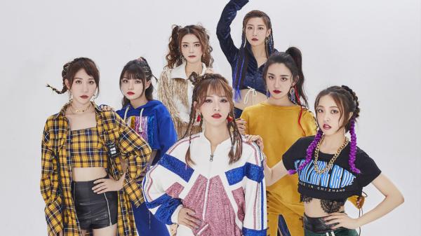 SING女团活力演绎《快乐崇拜》 重温青春经典展国风魅力