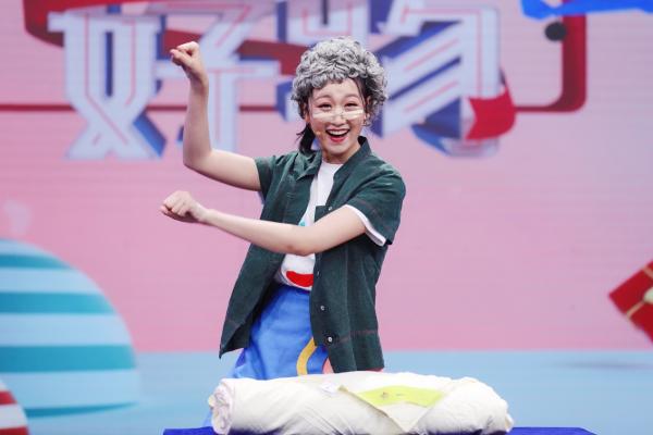 《家乡好物》德锦华服、桑园公社桑蚕丝被彰显国货匠心品质