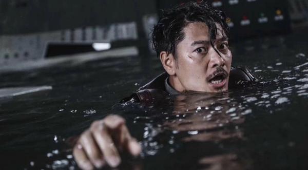 罗立群《陆行鲨》口碑获赞 《王牌保镖》接棒杀青