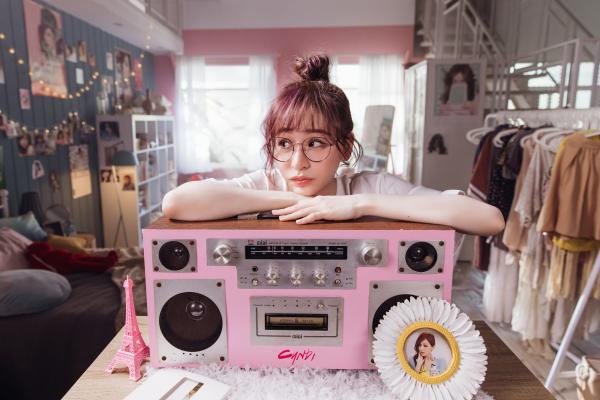 王心凌亲自写信感谢歌迷一路陪伴   俏皮逗趣演出惊喜揭晓极精选