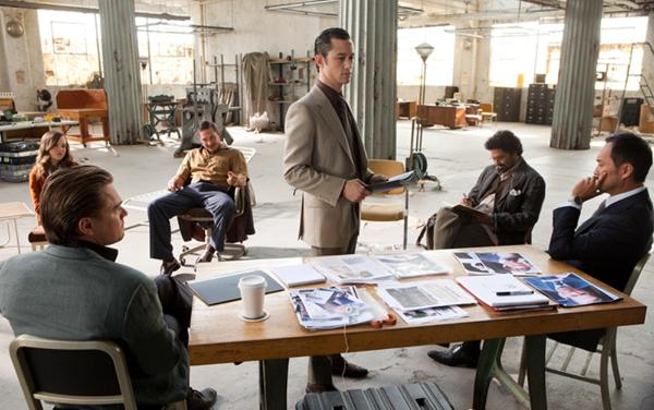 《盗梦空间》曝“盗梦起源”版特辑及海报