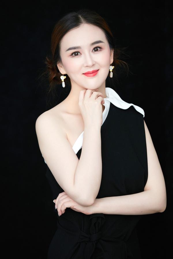 优雅依旧，刘竞导演不忘初心打造《冰美人》
