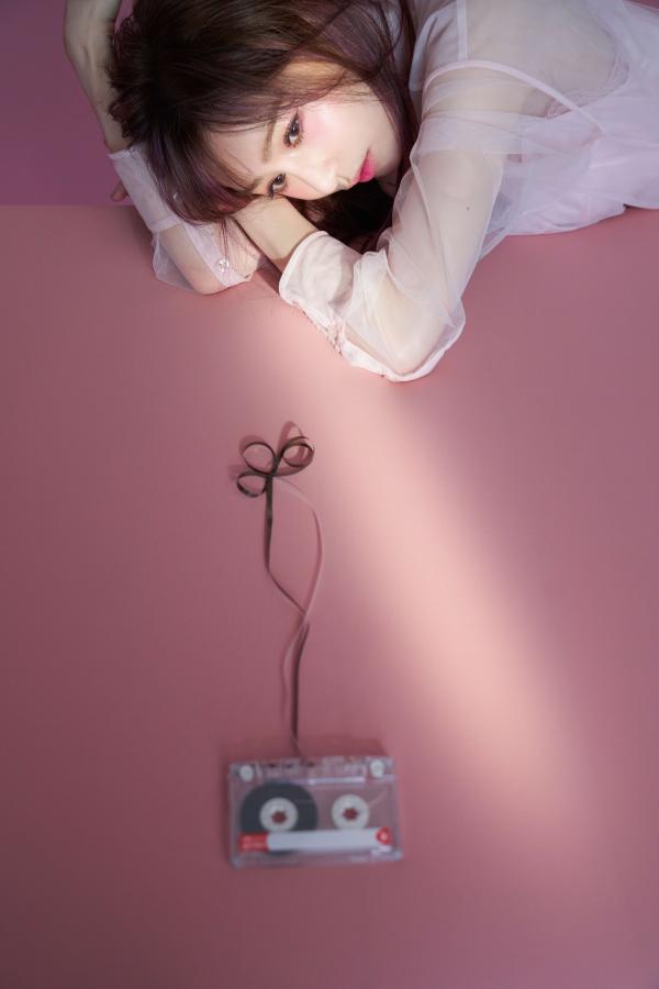 王心凌亲自写信感谢歌迷一路陪伴   俏皮逗趣演出惊喜揭晓极精选