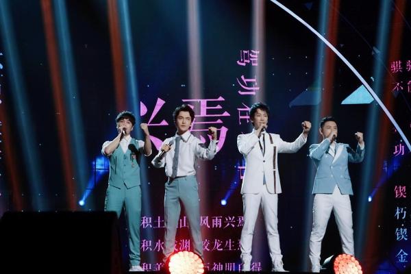 刘瀚之首登《经典》舞台 演唱阿卡贝拉版《锲而不舍》