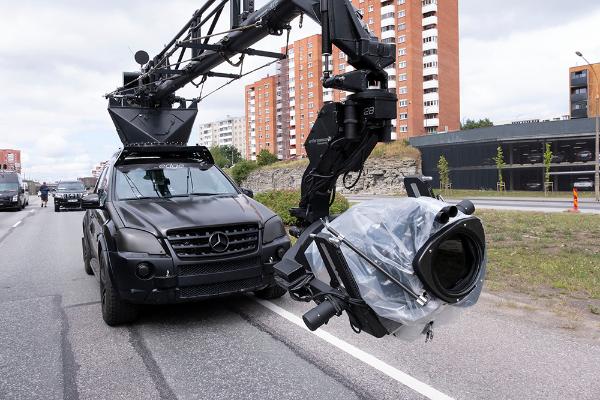 《信条》曝“超级巨制”版特辑